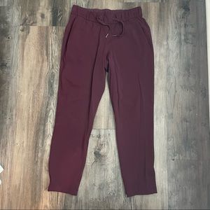 Lululemon On The Fly 7/8 Pant - Maroon
